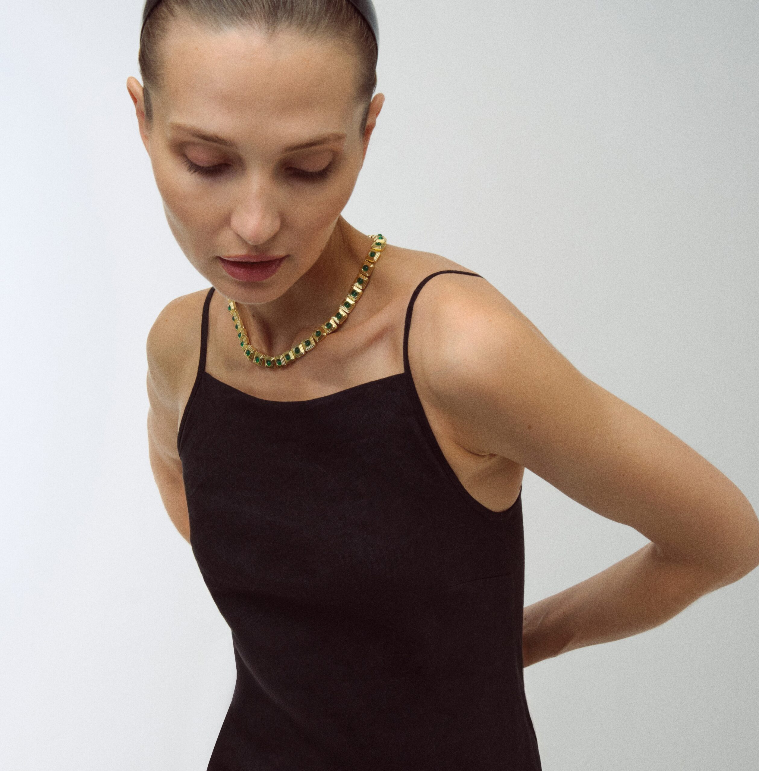 Cassandra Emerald Necklace - Görsel 3